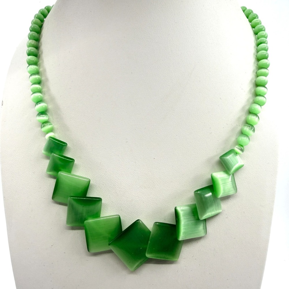 Vintage Green Cat's Eye Chrysoberyl Beaded Choker Necklace